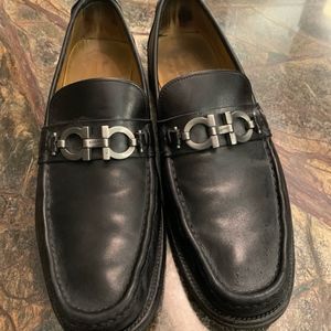 Ferragamo Grifone Loafer (Black)